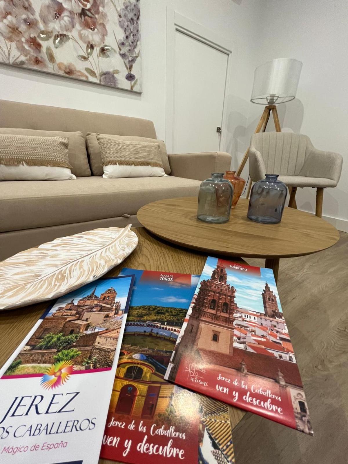 Apartamentos San Miguel Jerez De Los Caballeros Exteriér fotografie