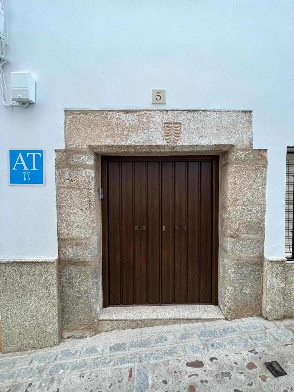 Apartamentos San Miguel Jerez De Los Caballeros Exteriér fotografie